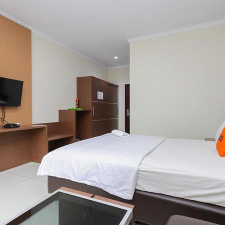 Koolkost Syariah At Taman Simprug Cikarang Hotel Бекаси Екстериор снимка