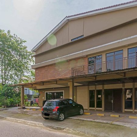 Koolkost Syariah At Taman Simprug Cikarang Hotel Бекаси Екстериор снимка