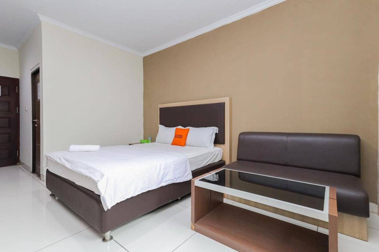 Koolkost Syariah At Taman Simprug Cikarang Hotel Бекаси Екстериор снимка